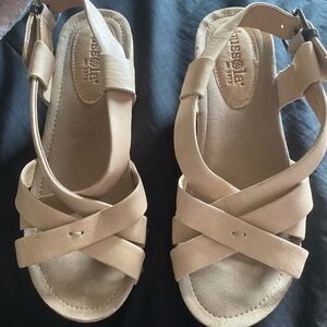 Women's Tan Sandals